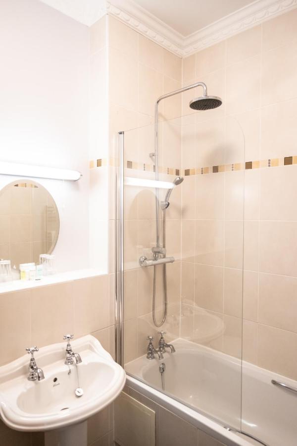 Manor Parc 3*
